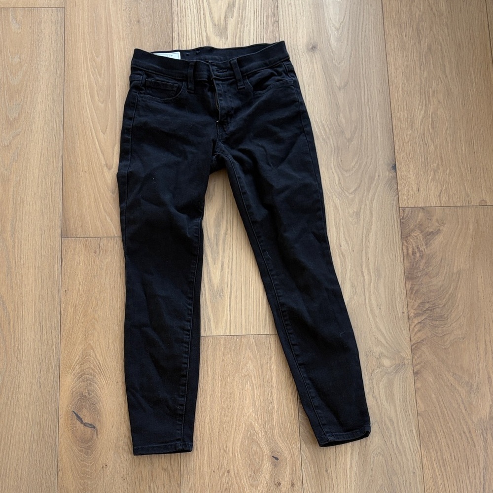 GAP Women's Black Jegging Skinny Jeans